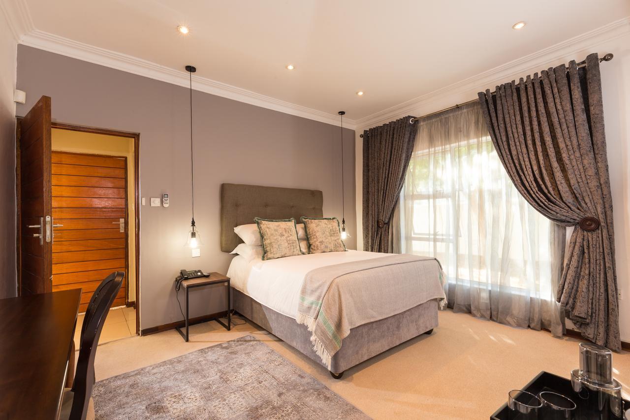 The Studio Guesthouse Gaborone Ngoại thất bức ảnh