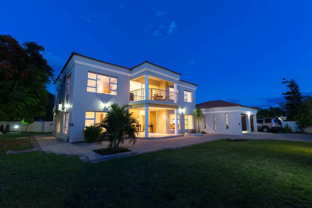 The Studio Guesthouse Gaborone Ngoại thất bức ảnh