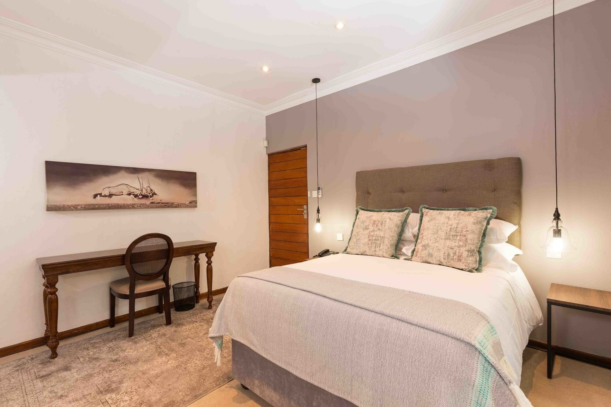 The Studio Guesthouse Gaborone Ngoại thất bức ảnh